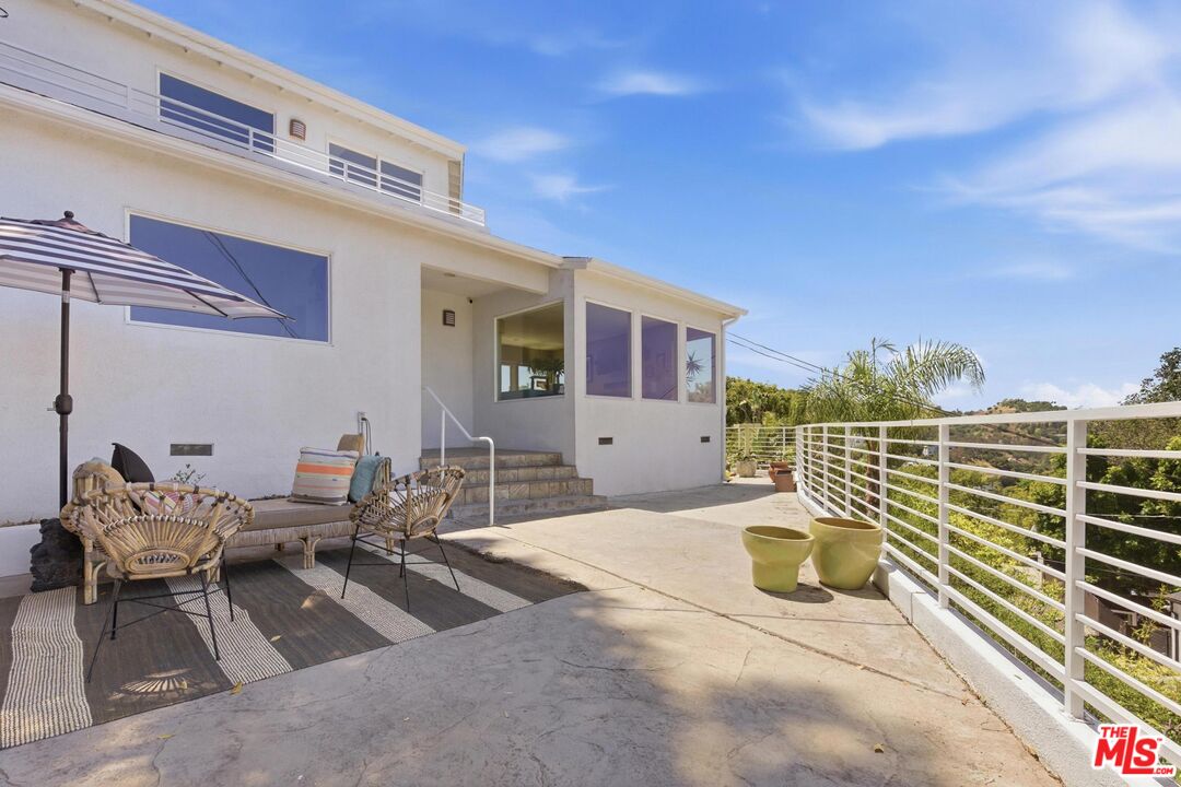 11776 Laurelcrest Dr