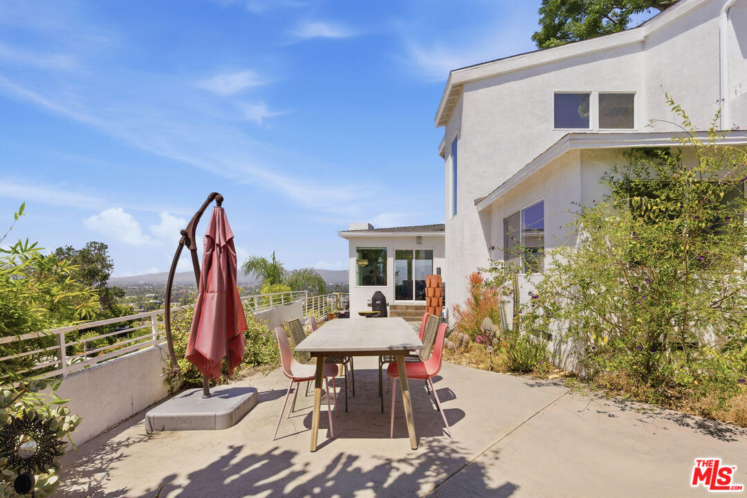 11776 Laurelcrest Dr