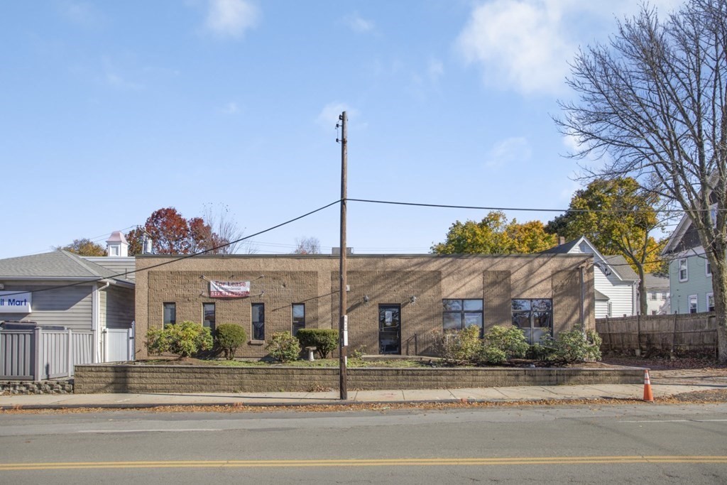258-260 Main St