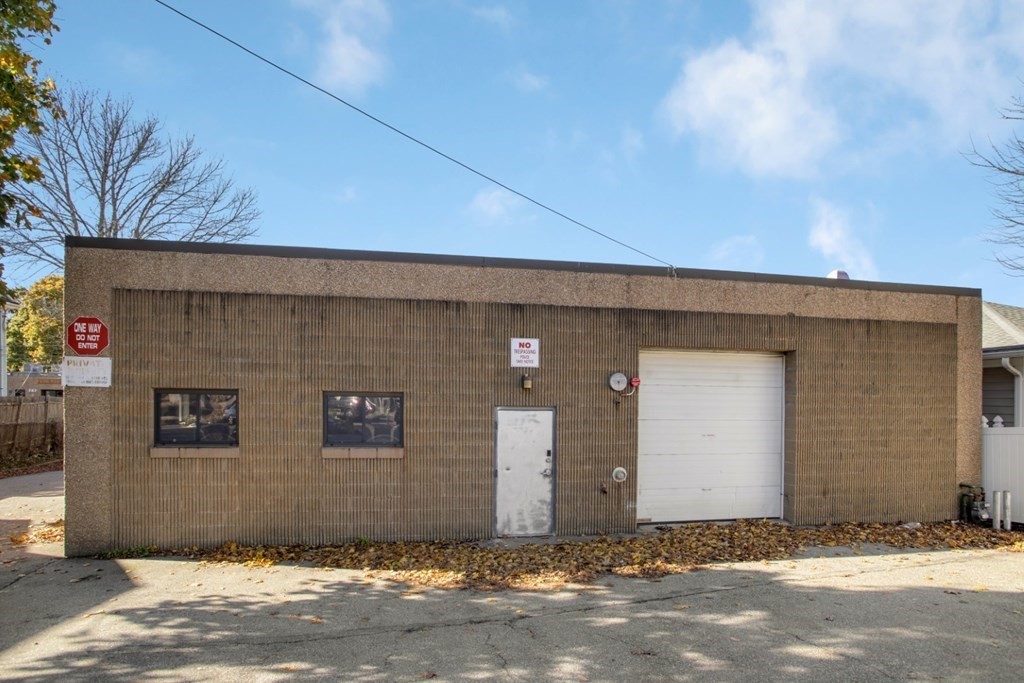 258-260 Main St