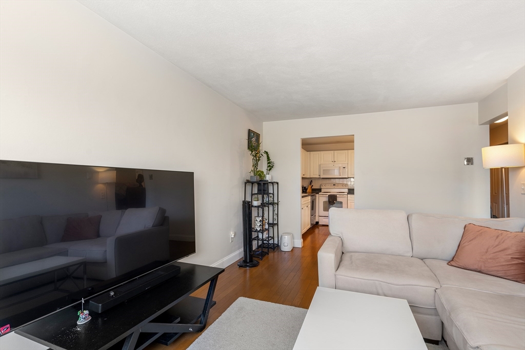 326 Broadway # 17