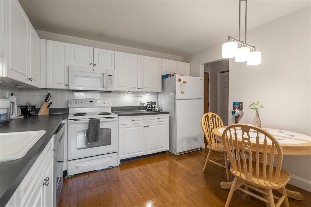 326 Broadway # 17