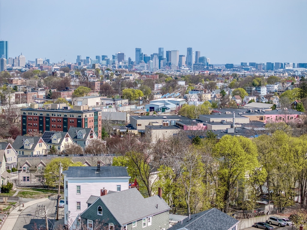 39 Rosseter St # 3