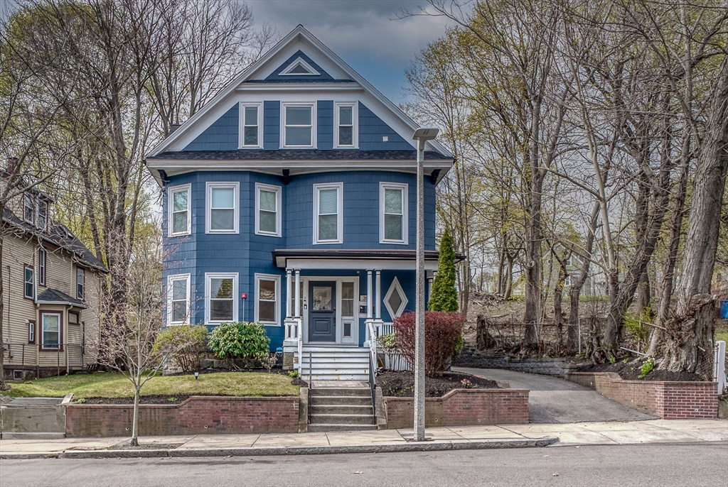 39 Rosseter St # 3