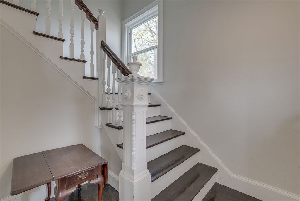 39 Rosseter St # 3