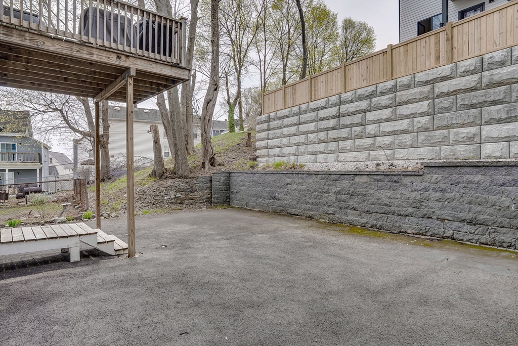 39 Rosseter St # 3
