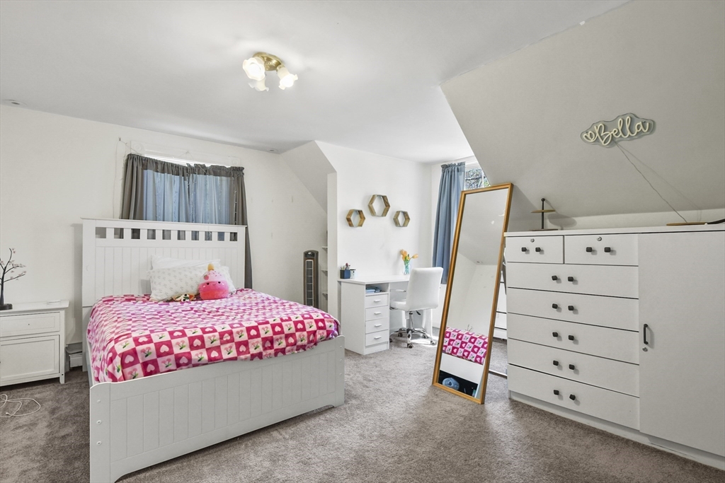48 Francis Wyman Rd