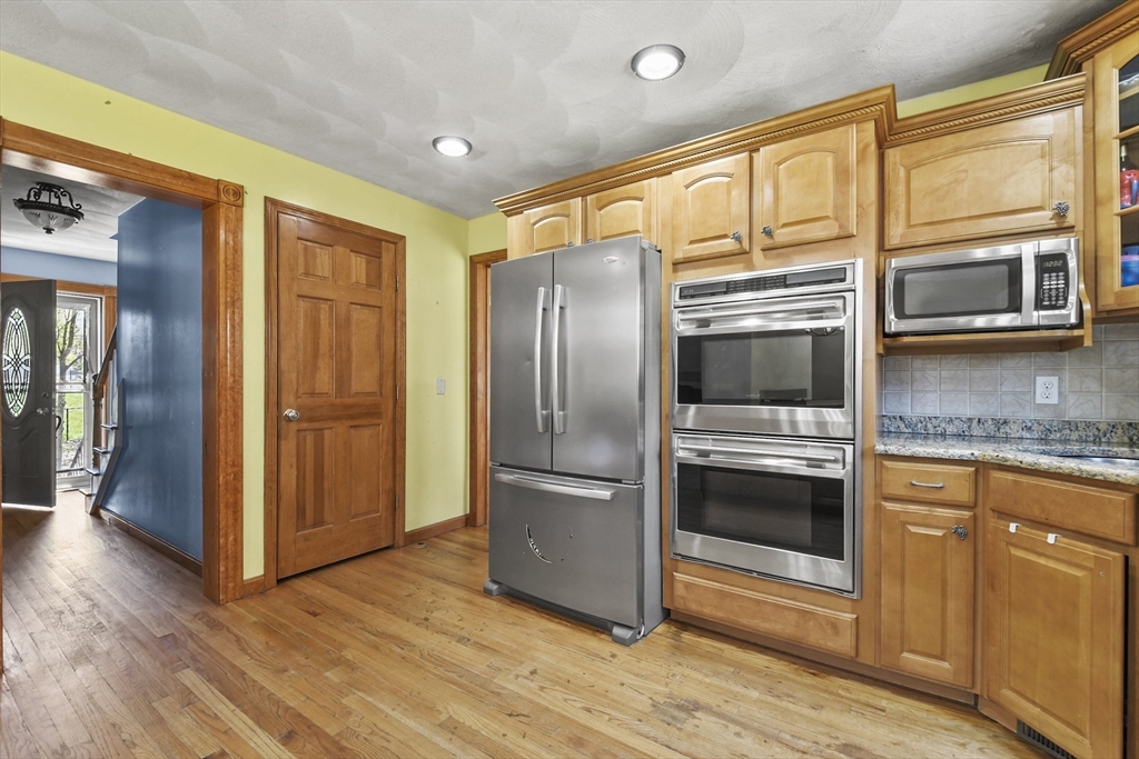 48 Francis Wyman Rd