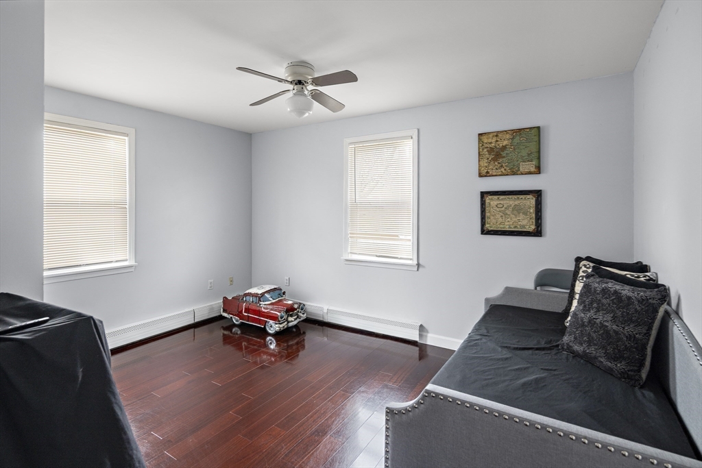 14 River Ave