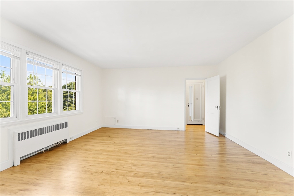 108 Maple St # 6