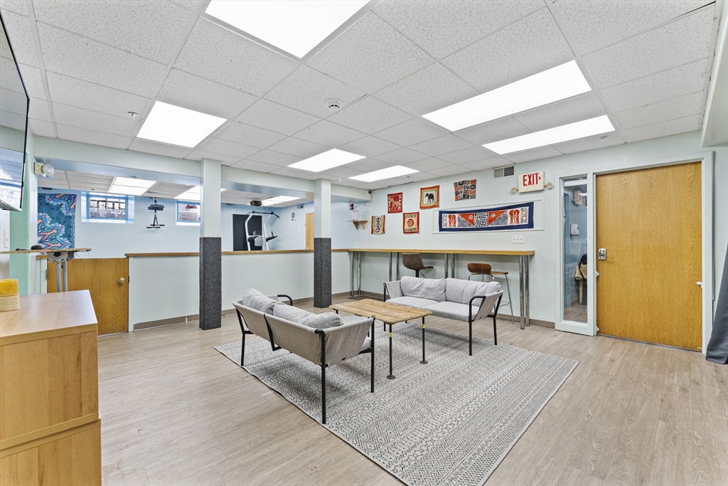 39 Pleasant St # 1A