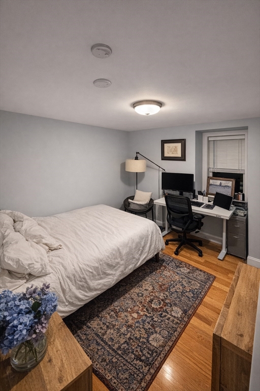 214-216 E Eagles St # 6