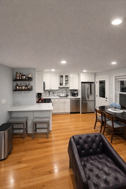 214-216 E Eagles St # 6