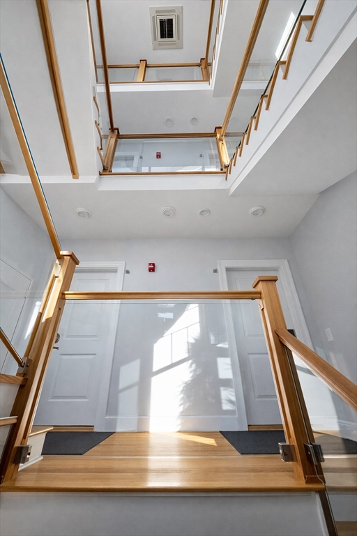 214-216 E Eagles St # 6