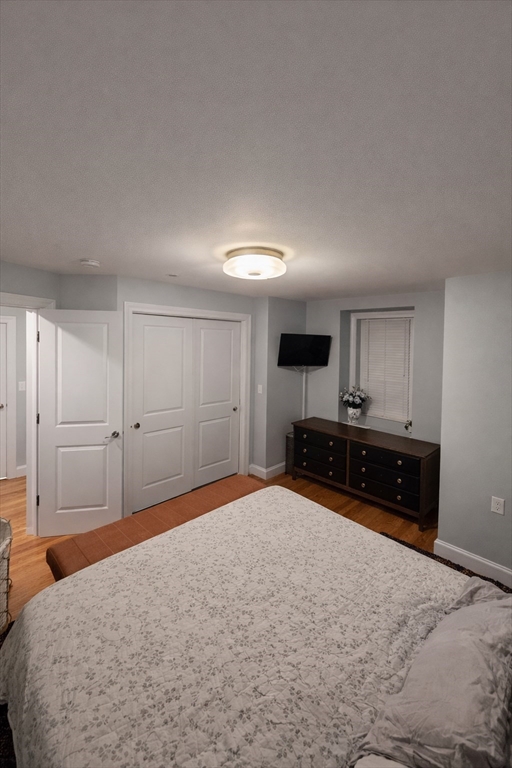 214-216 E Eagles St # 6
