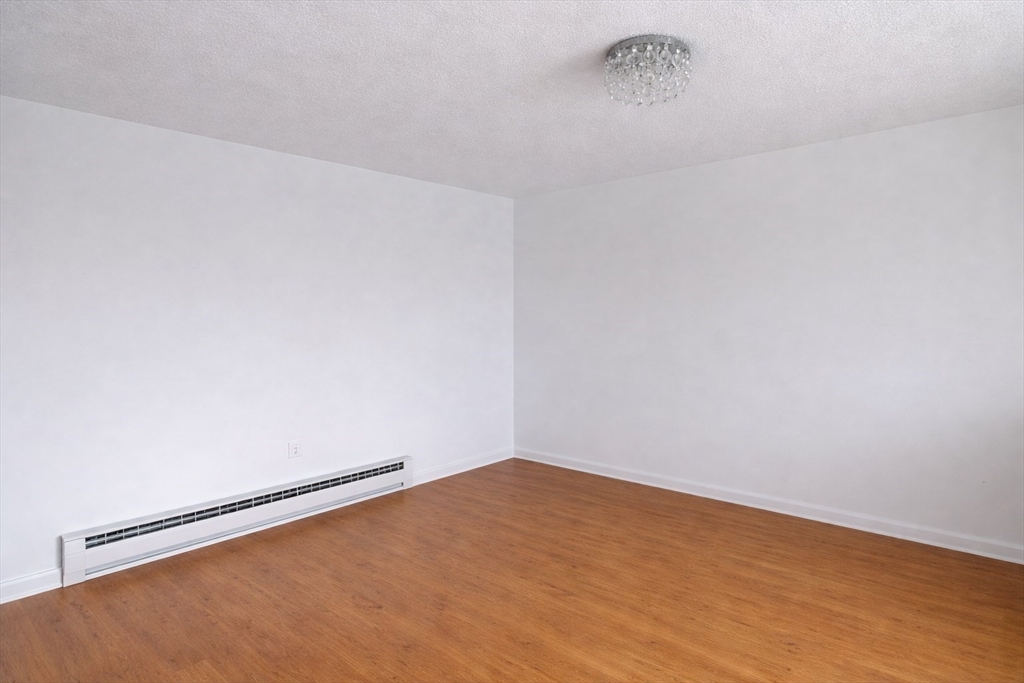 94 Beacon St # 36