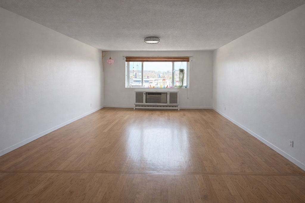 94 Beacon St # 36