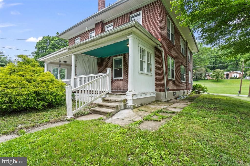 1803 FRIEDENSBURG ROAD