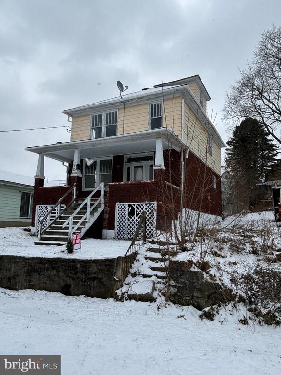 754 COLEMAN AVE