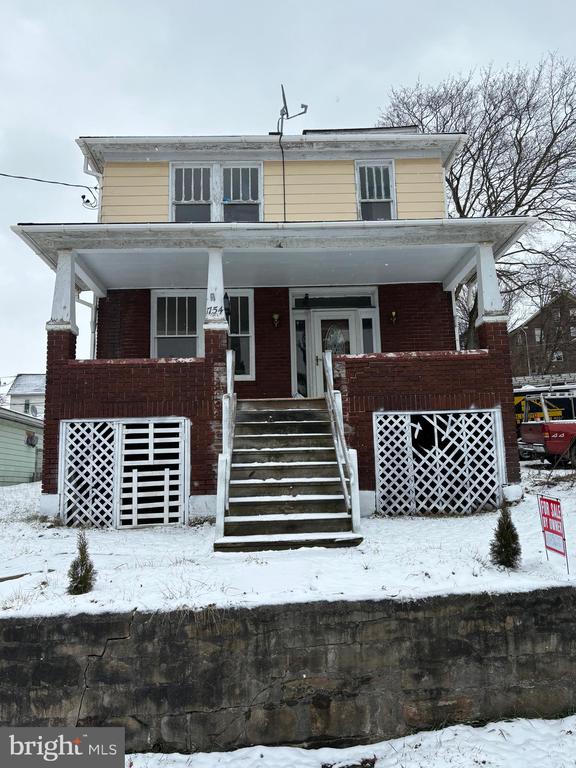 754 COLEMAN AVE