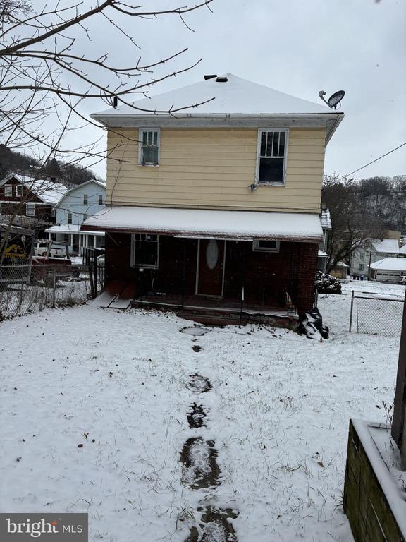 754 COLEMAN AVE