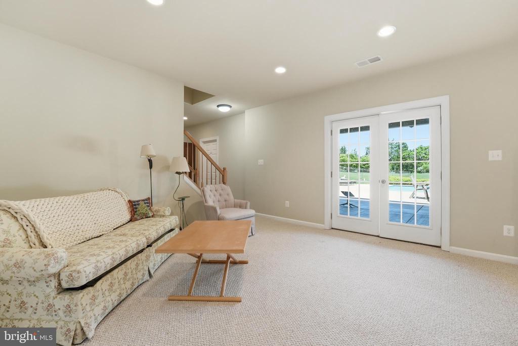 6277 GRIFFINSBURG ROAD