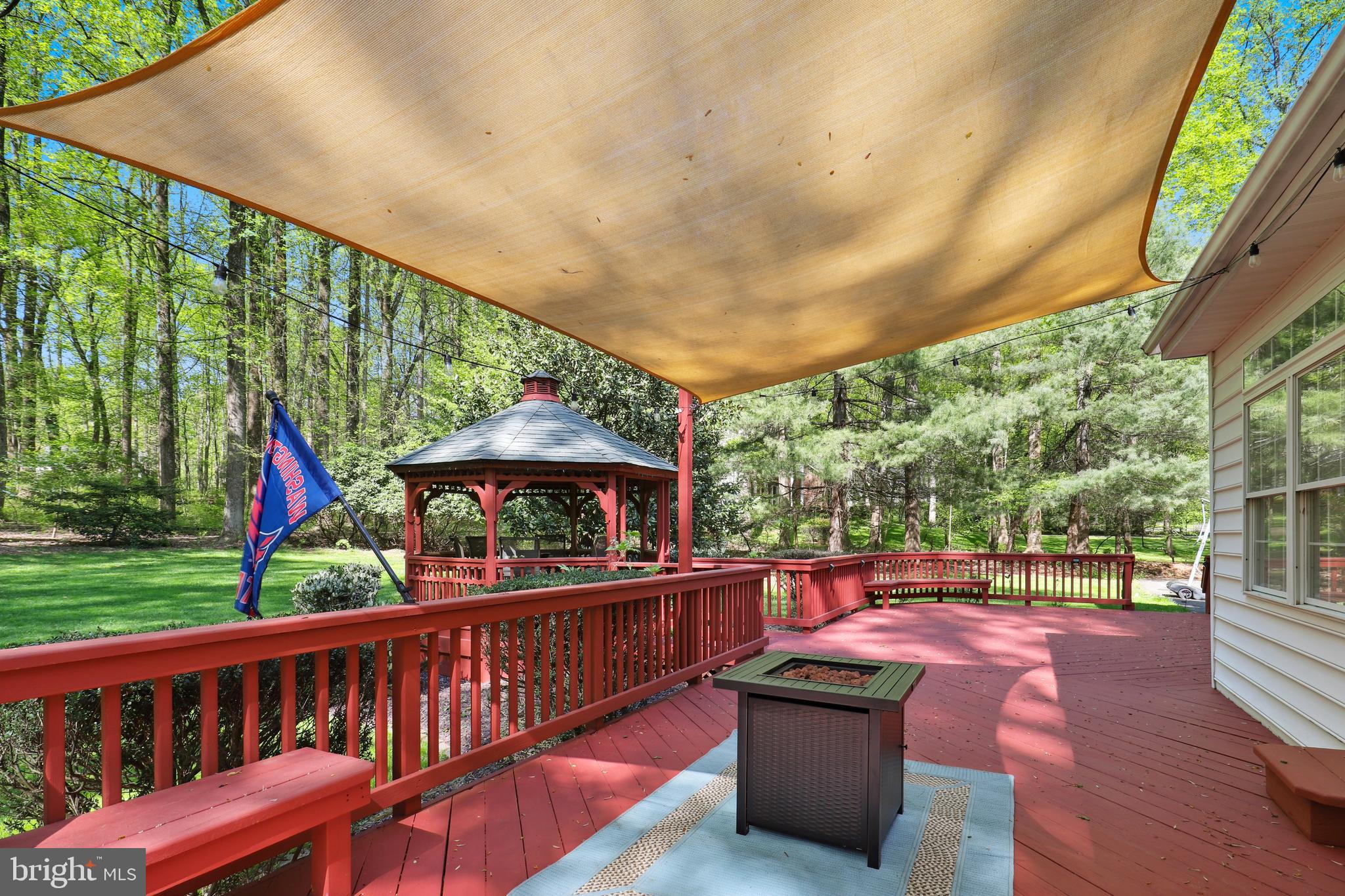 5715 OLD FOREST LANE