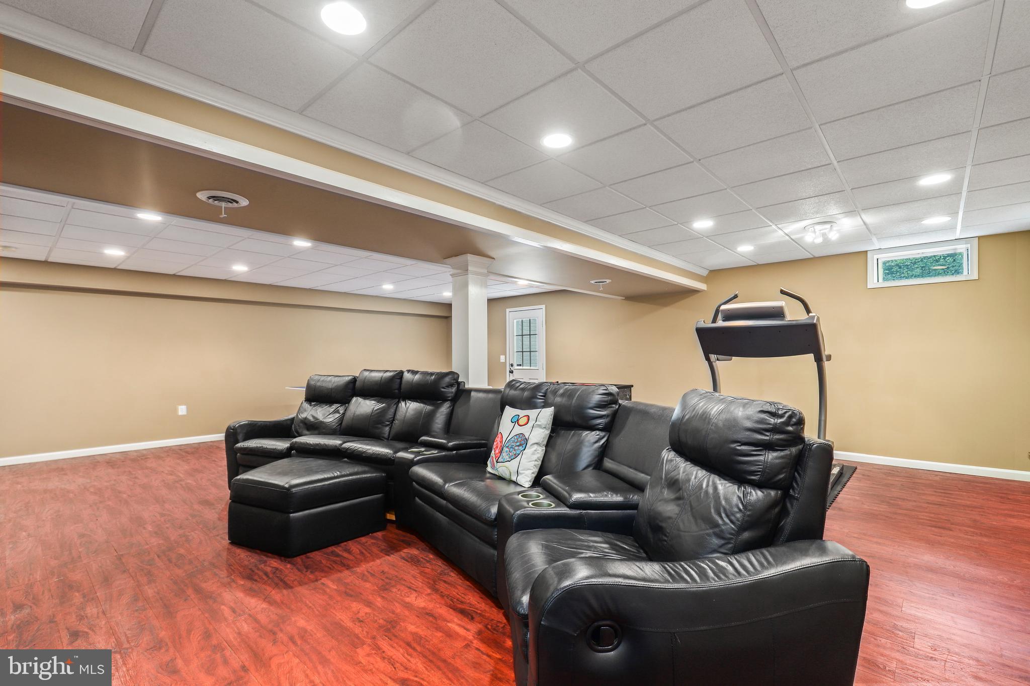 5715 OLD FOREST LANE