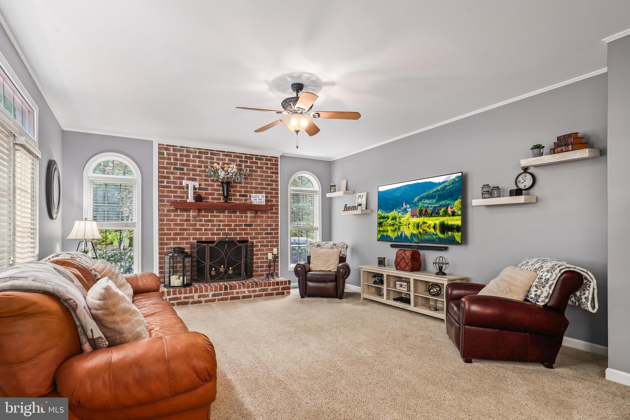 5715 OLD FOREST LANE