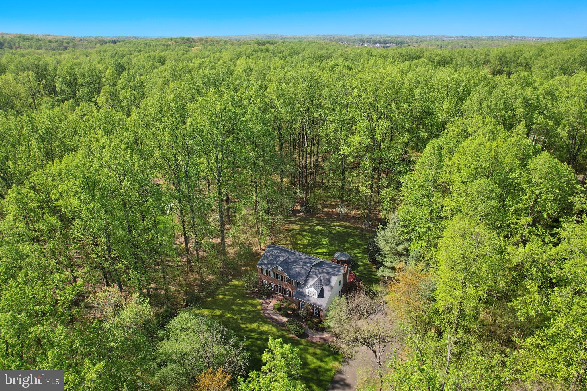 5715 OLD FOREST LANE
