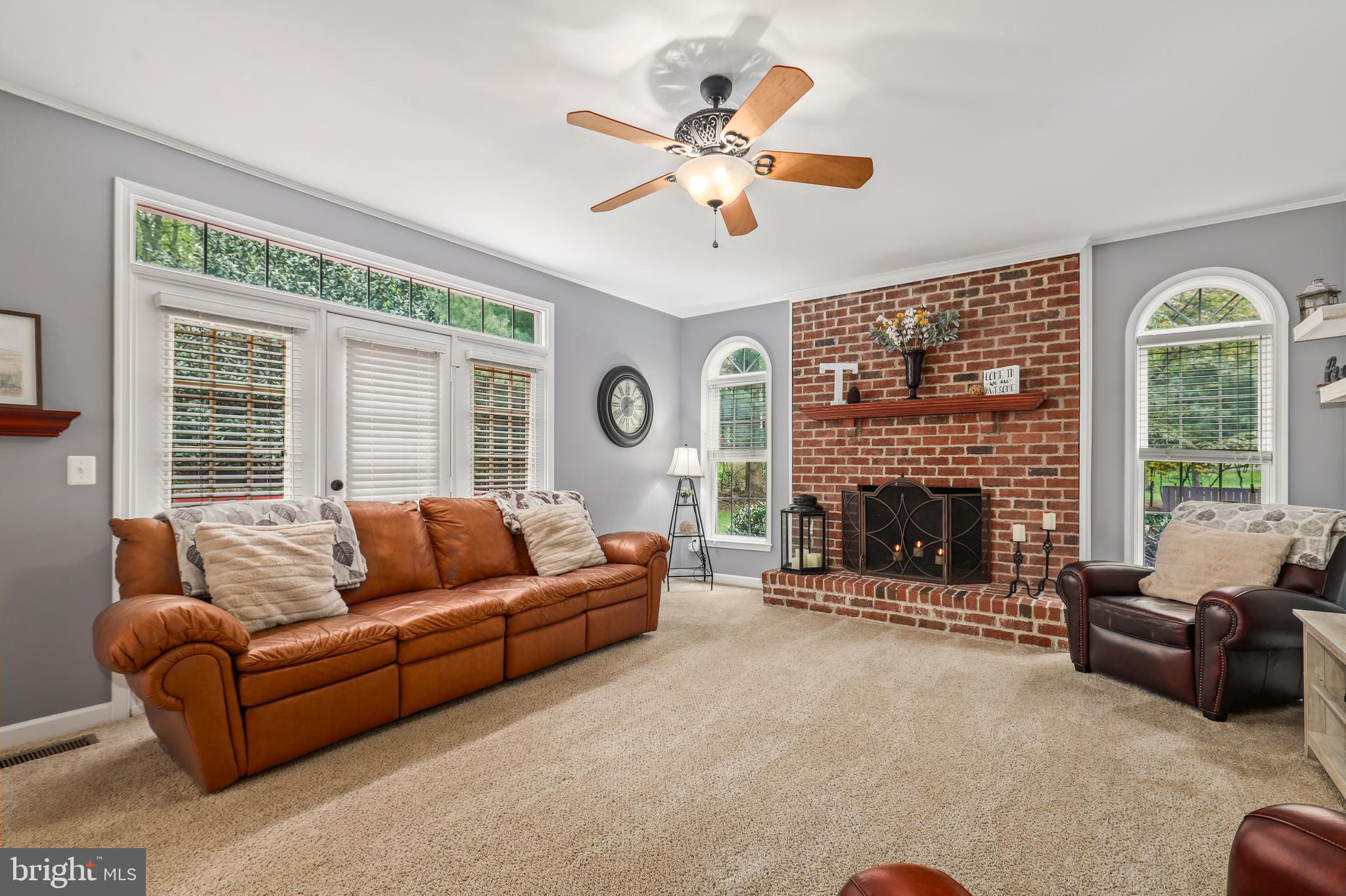 5715 OLD FOREST LANE