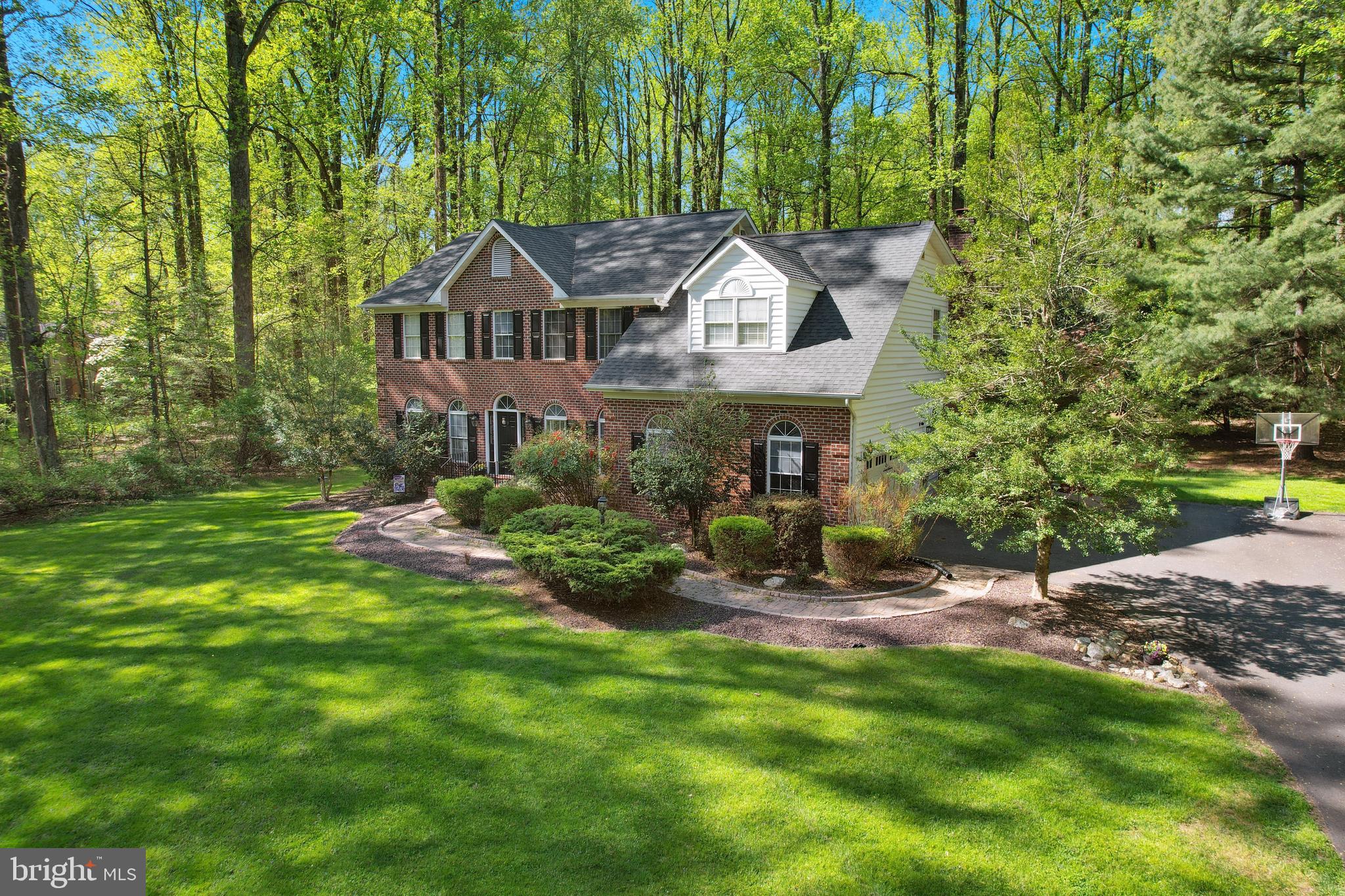 5715 OLD FOREST LANE