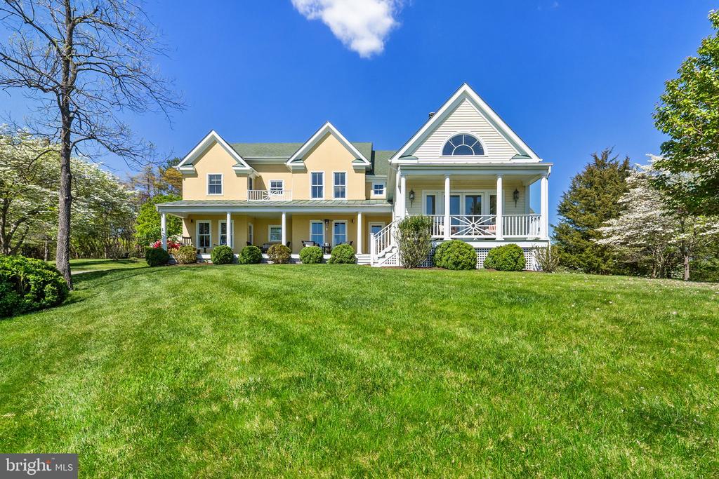6585 TIMOTHY LANE