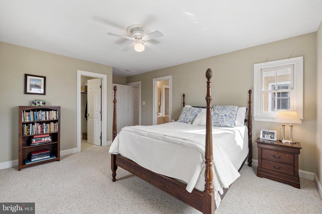 6585 TIMOTHY LANE