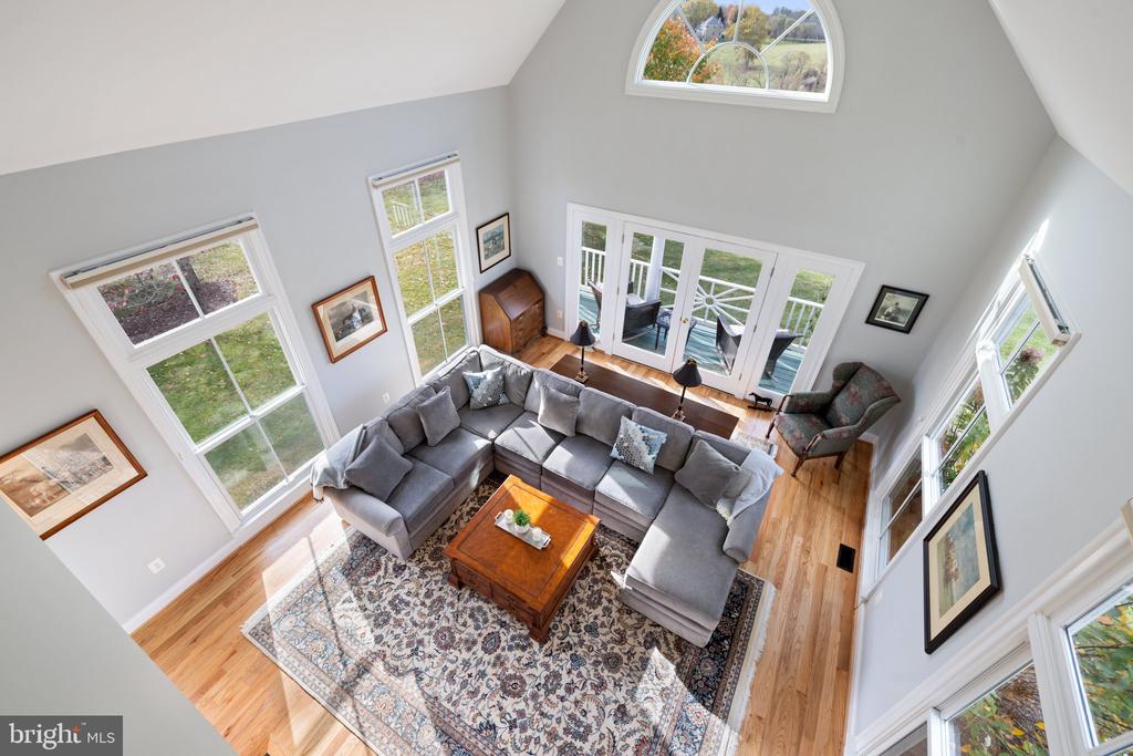 6585 TIMOTHY LANE