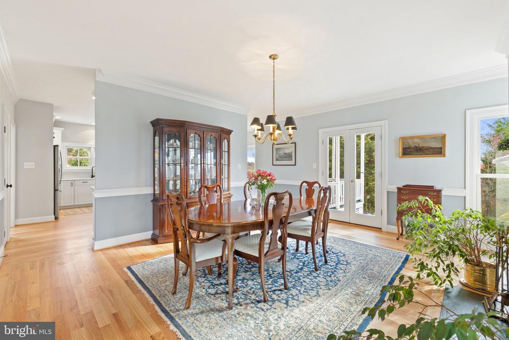 6585 TIMOTHY LANE