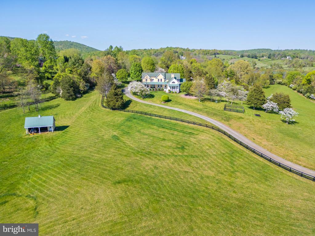 6585 TIMOTHY LANE
