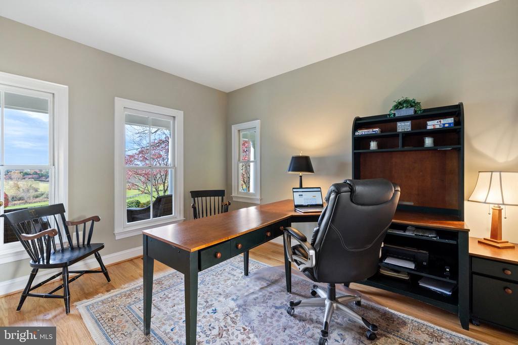 6585 TIMOTHY LANE