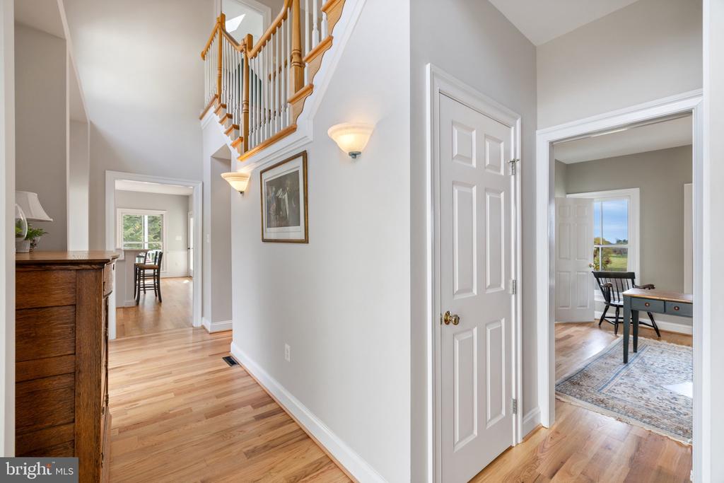 6585 TIMOTHY LANE