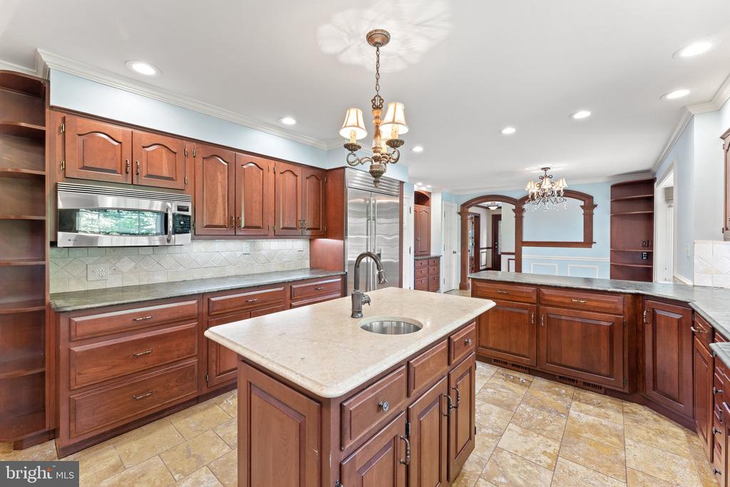 7138 LEETON RIDGE ROAD