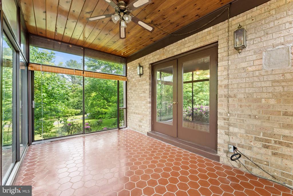 7138 LEETON RIDGE ROAD
