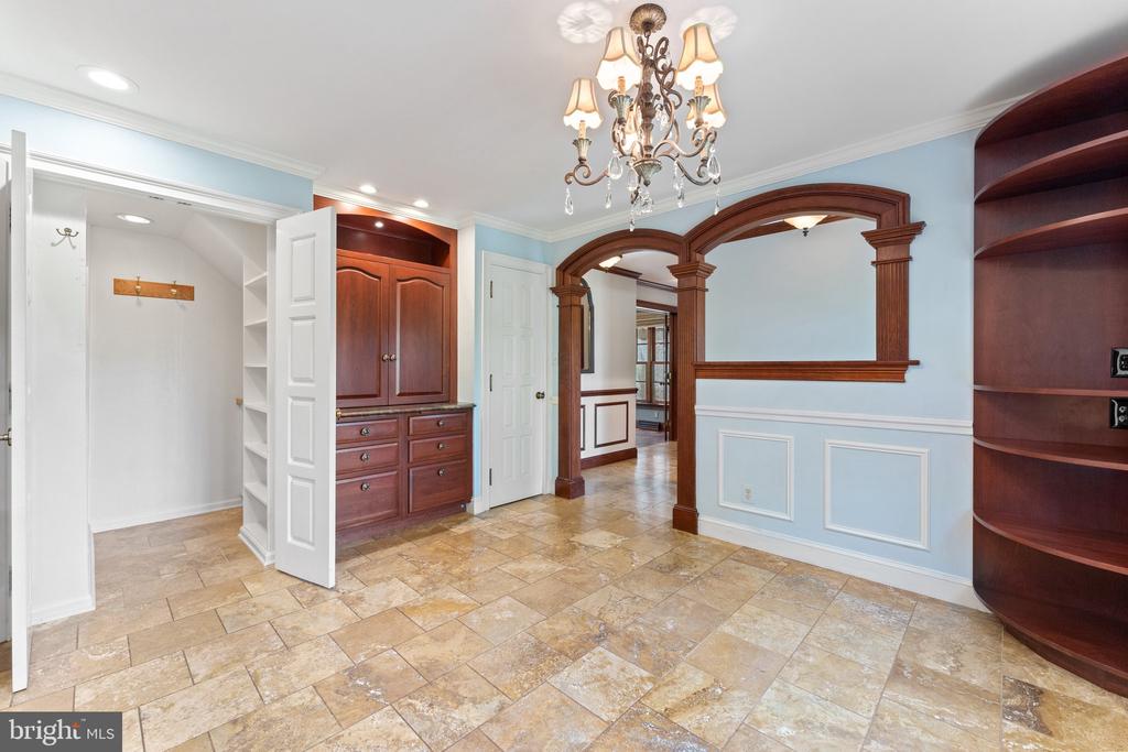 7138 LEETON RIDGE ROAD
