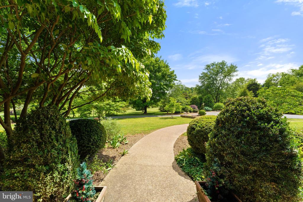 7138 LEETON RIDGE ROAD
