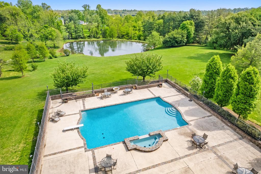 7138 LEETON RIDGE ROAD