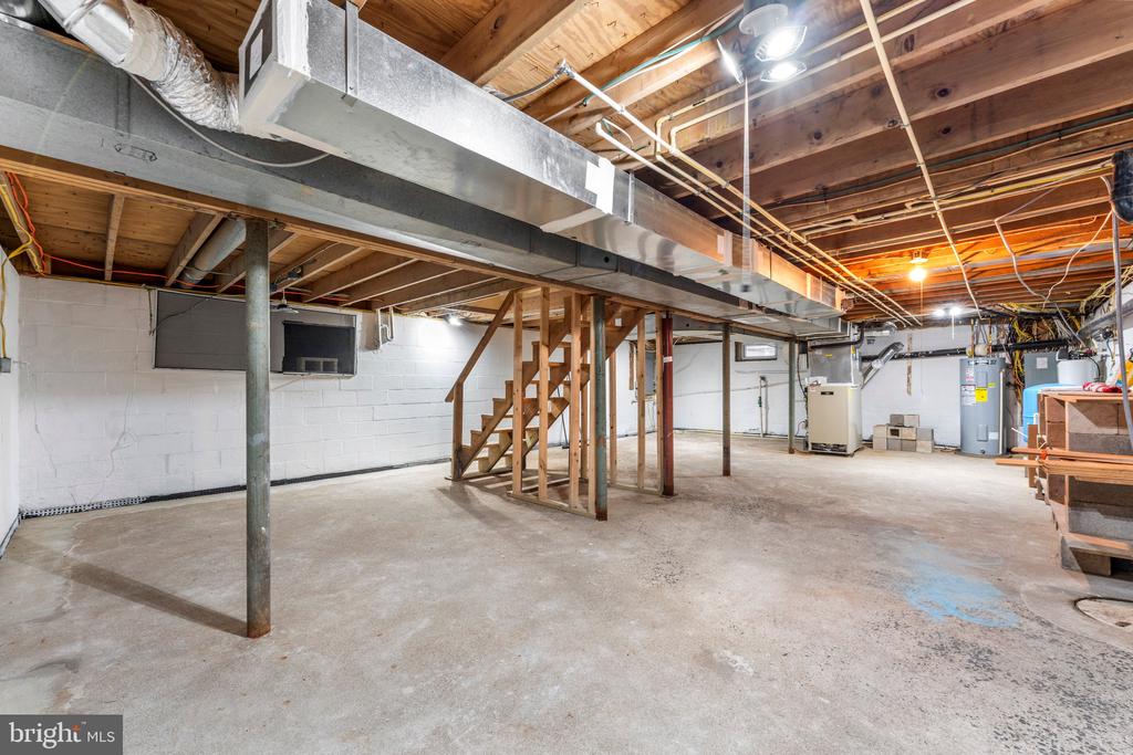 4601 WESTON ROAD