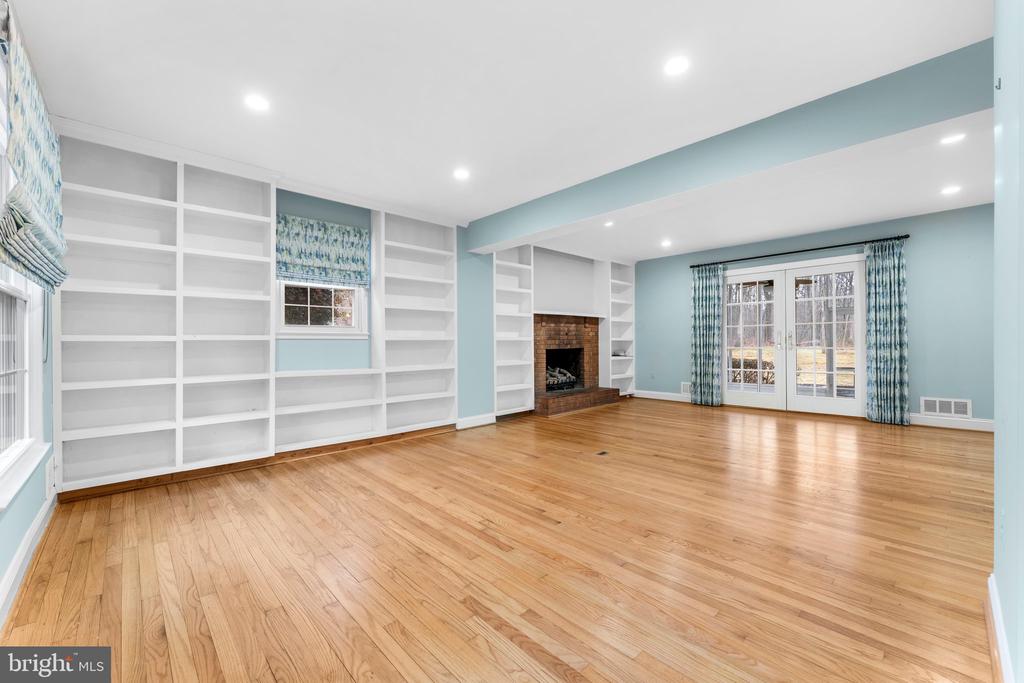 4601 WESTON ROAD