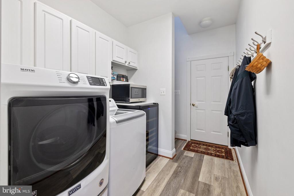230 CARRIAGE CHASE CIRCLE
