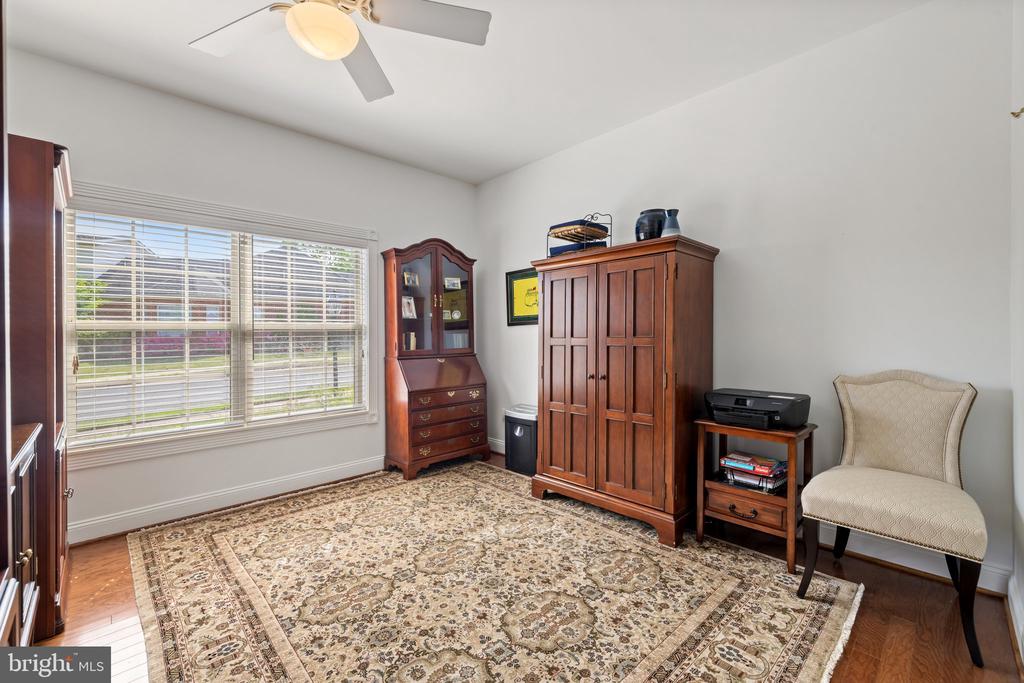 230 CARRIAGE CHASE CIRCLE