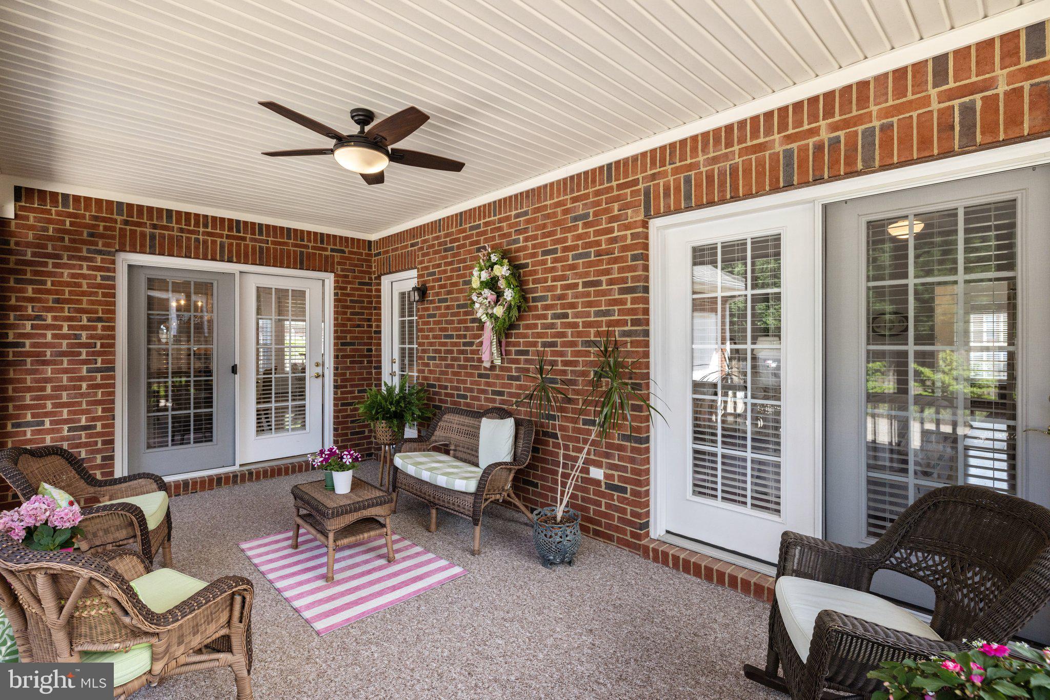 230 CARRIAGE CHASE CIRCLE