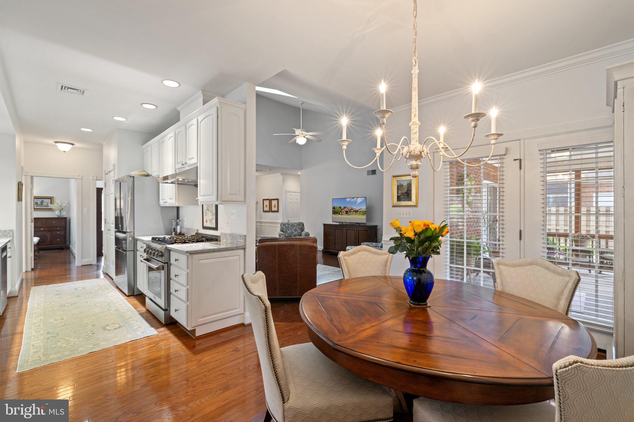 230 CARRIAGE CHASE CIRCLE
